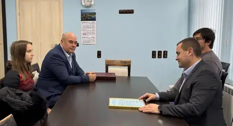 Йосефина Йорданова бе отличена от кмета на Русе Пенчо Милков за „Спортист на месеца“ Йосефина Йорданова бе отличена от кмета на Русе Пенчо Милков за „Спортист на месеца“