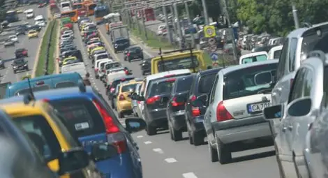 Засилени проверки и ремонти по пътищата в края на лятото