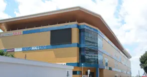 Швейцарец купи затворилия преди 6 години „Мега мол“