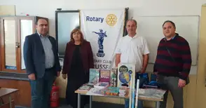 „Жълти стотинки за златни добринки“ помогна на училището в Новград