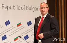 Станишев ще прави промени в ръководството на БСП и втвърди тона към кабинета