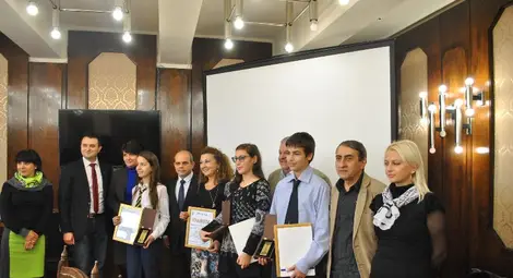 Трима изявени ученици получиха награди &bdquo;Русе 21 век&ldquo;