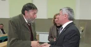 Академик и професор с кристални  отличия на Арнаудовите четения