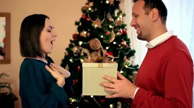 Жените имат 24 задачи за Коледа, а мъжете само пет Жените имат 24 задачи за Коледа, а мъжете само пет