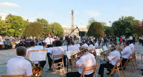 Три оркестъра участват  в третия биг бенд парад