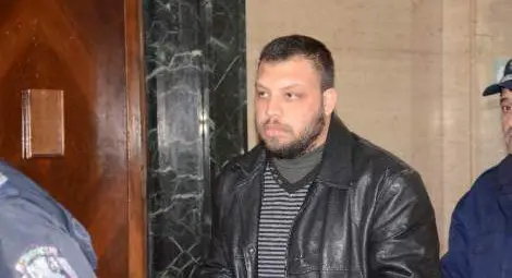 Бургуджията, заклал жена си, влиза в затвора за 20 години