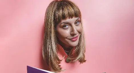 MasterChef Божана Кацарова представя първата си авторска кулинарна книга &bdquo;Стая 102. 90 рецепти с история&ldquo;