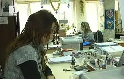 Най-ниските заплати за държавни служители стават 360 лв.