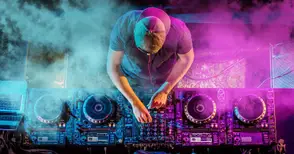 Усети магията да миксираш музика!  Библиотеката кани на курс начинаещи диджеи