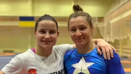 Биляна с украинска националка на тепиха в Киев.  Снимка: &bdquo;Утро&ldquo;