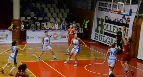 &bdquo;Дунав 8806&ldquo; губи с 2 точки дербито срещу &bdquo;Нефтохимик&ldquo;