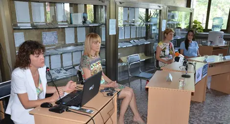 Над 200 млади русенци ограмоти  финансово регионалната библиотека