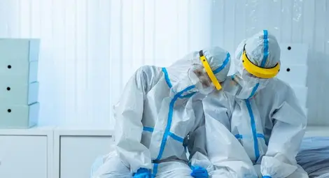 Лекарите с послание от сърце: Бъдете нащрек, пазете се, заедно можем да се справим