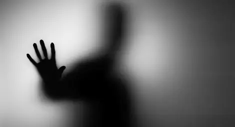 Тийнейджъри се гавриха брутално с друго момче в Бургас Тийнейджъри се гавриха брутално с друго момче в Бургас