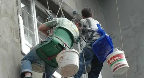 Кабинетът предлага 2 милиарда лева за саниране