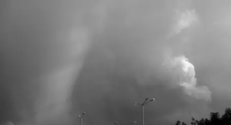 Жълт код за валежи и гръмотевични бури е обявен в 4 области Жълт код за валежи и гръмотевични бури е обявен в 4 области