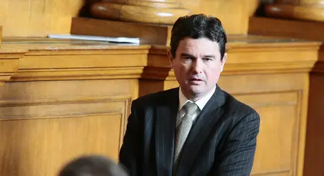 Зеленогорски: Ще има регулация за къмпингуването по българското Черноморие