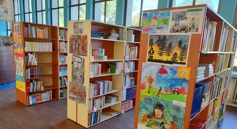 Изложба "С очите си видях бедата" очаква посетители в русенската библиотека