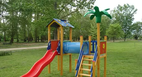 500 000 лева ще обновят 20 детски площадки