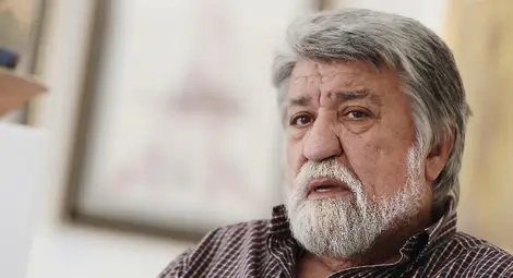 Вежди Рашидов вае паметника на Апостола за Алеята на възрожденците в Две могили