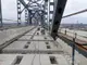 Демонтирани са стоманени плочи от тротоара, съобщиха от АПИ за основния ремонт на Дунав мост при Русе