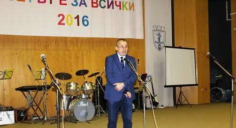 656 певци, поети, художници и танцьори с увреждания доказаха: Светът е за всички