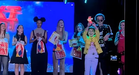 Кристиян Илков от студио &bdquo;Икономов&ldquo; с награда за най-добро цялостно представяне на националния конкурс &bdquo;Next artist&ldquo;