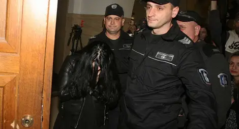 Съдът остави в ареста 29-годишната Цвета Таскова, обвинена за тежката катастрофа на АМ &bdquo;Тракия&rdquo;