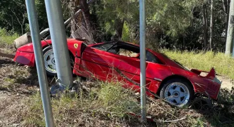 Ferrari F40 бе разбито на тест-драйв