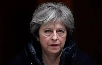 Тереза Мей гони 23 руски дипломати, спира контактите с Москва