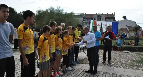 Стоилов награди медалистите в празник на ориентировачите