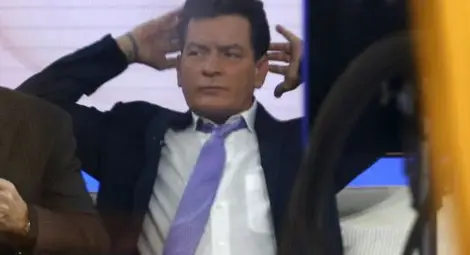 5000 жени минали през леглото на Чичо Чарли, 500 - откакто е ХИВ-позитивен