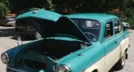 Вижте най-стария движещ се Москвич у нас