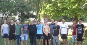 Със състезание и заря Ценово почита  Хаджи Димитър и Стефан Караджа