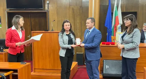 Първенци в Ученическите игри в Русе бяха наградени от кмета Пенчо Милков