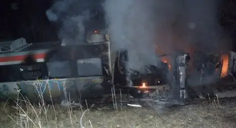 Машинистът на изгорелия влак спасил 95 пътници Машинистът на изгорелия влак спасил 95 пътници