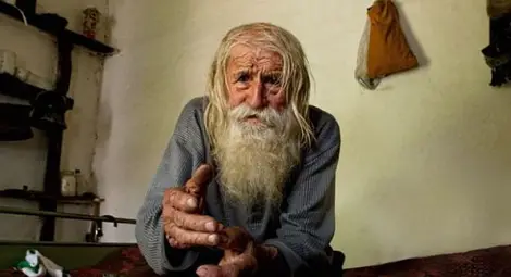 Живият светец Дядо Добри гасне от тумор в мозъка Живият светец Дядо Добри гасне от тумор в мозъка