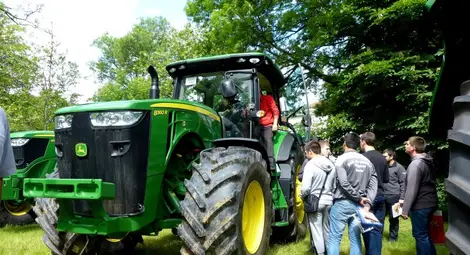 Изложението на техника и технологии в  университета стана Празник на науката