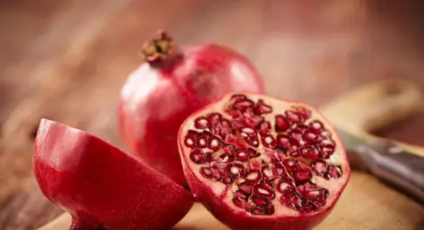 Хапвайте нар за имунната система и красива кожа