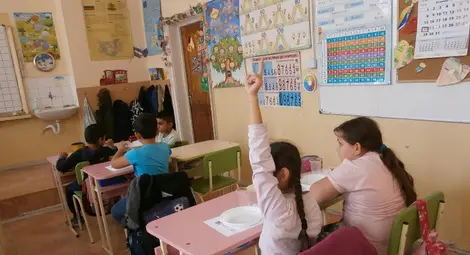 Малки бъдещи готвачи се учиха да  подреждат маса и как да пият вода