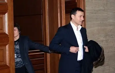 Миню Стайков остава в ареста, съдът не го пусна срещу 500 хил. лв.