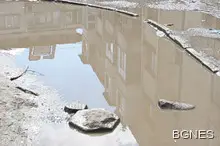 Фекална река заля Лом