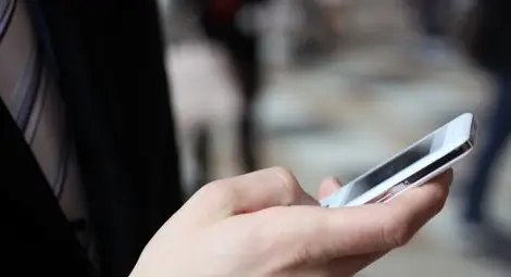 Съдът в Добрич въвежда присъди с есемес