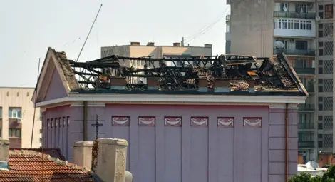 До края на седмицата операта ще има нов покрив - временен