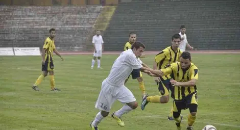 Божилов отваря вратичка за завръщане на Веселинов