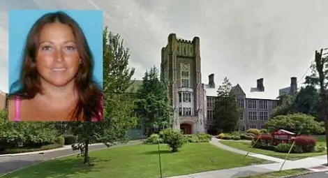 Учителка яздила шестима ученици в замяна на оценки и извинени отсъствия