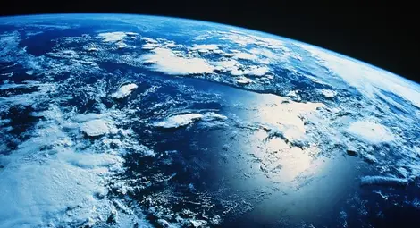 Виж Земята в реално време
