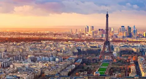 Париж става столица на пъплещите коли