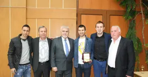 Кулеманс короняса Дяков за номер 1 на Разград