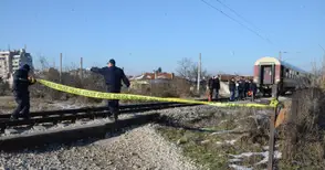 Влак уби 18-годишно момче на жп моста над „Христо Ботев“